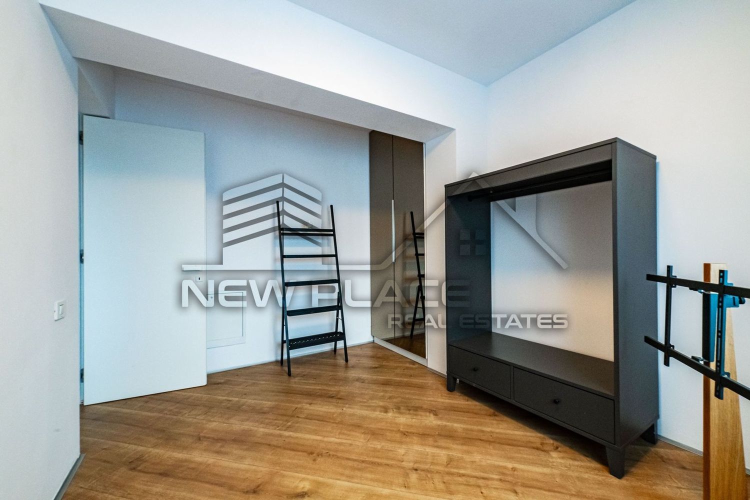 [VIDEO] 4City North | Apartament exclusivist | Vedere curtea interioara | Lux