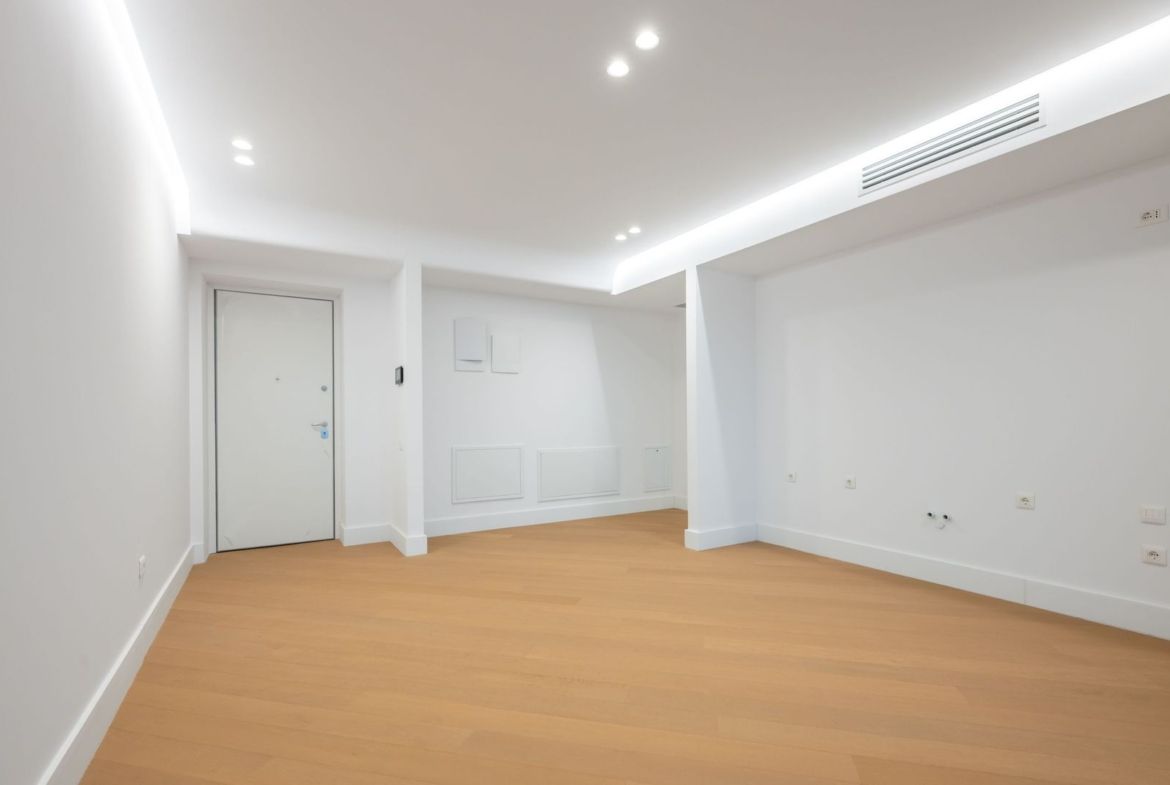 CORTINA 126 | Apartament exclusivist | Vedere libera | 2,900 Eur/mpc | LUX