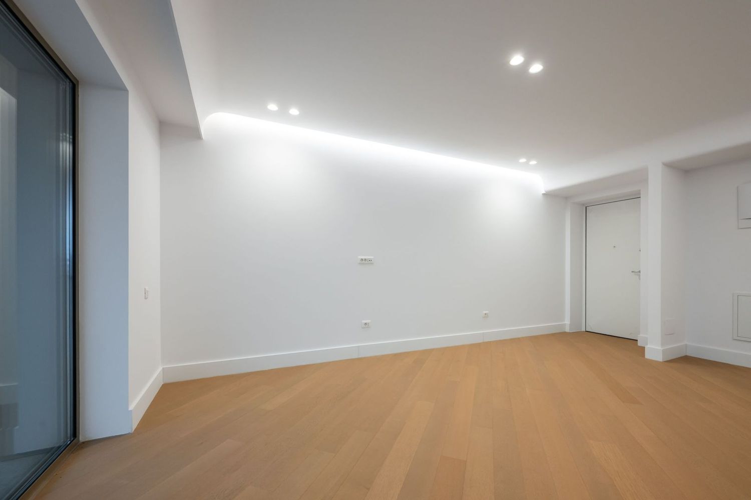 CORTINA 126 | Apartament exclusivist | Vedere libera | 2,900 Eur/mpc | LUX