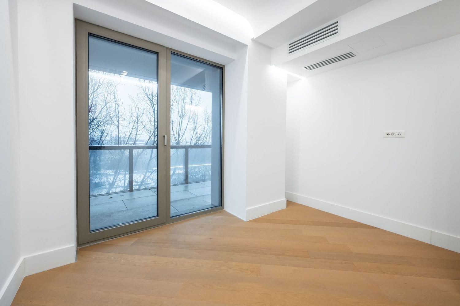 CORTINA 126 | Apartament exclusivist | Vedere libera | 2,900 Eur/mpc | LUX