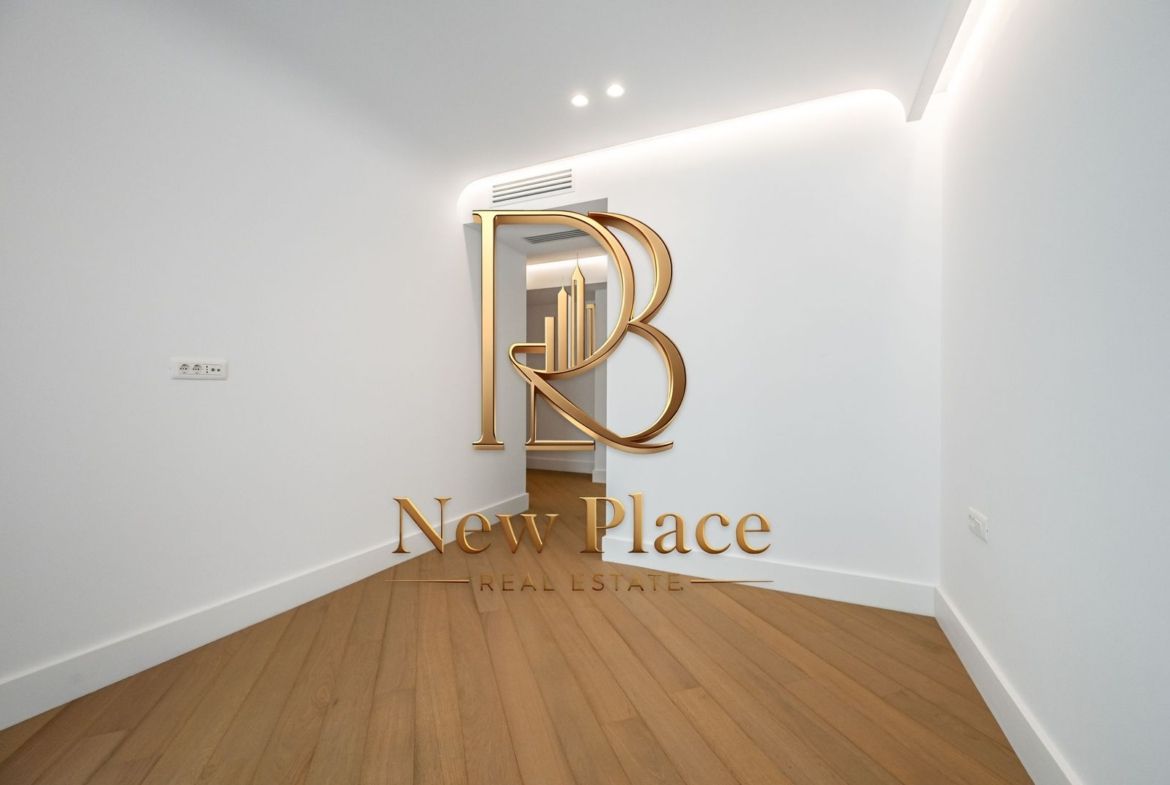 IANCU NICOLAE | Ultra Lux | Oportunitate | 2,500 Eur/mpc | Terasa de 23.5 mp