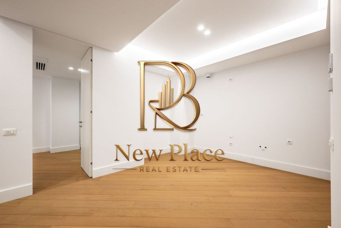 CORTINA 126 | Ultra Lux | Exclusivitate | 2,500 Eur/mpc | Terasa de 13 mp