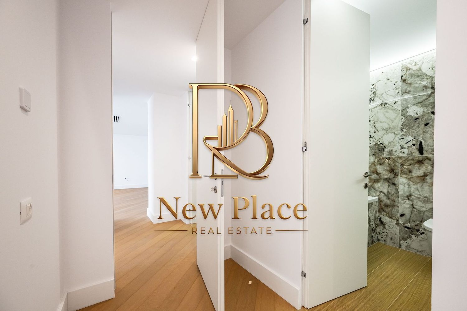 anBn-7334 IANCU NICOLAE | 2,500 Eur/mpc | Ultra Lux | Terasa de 25.3 mp