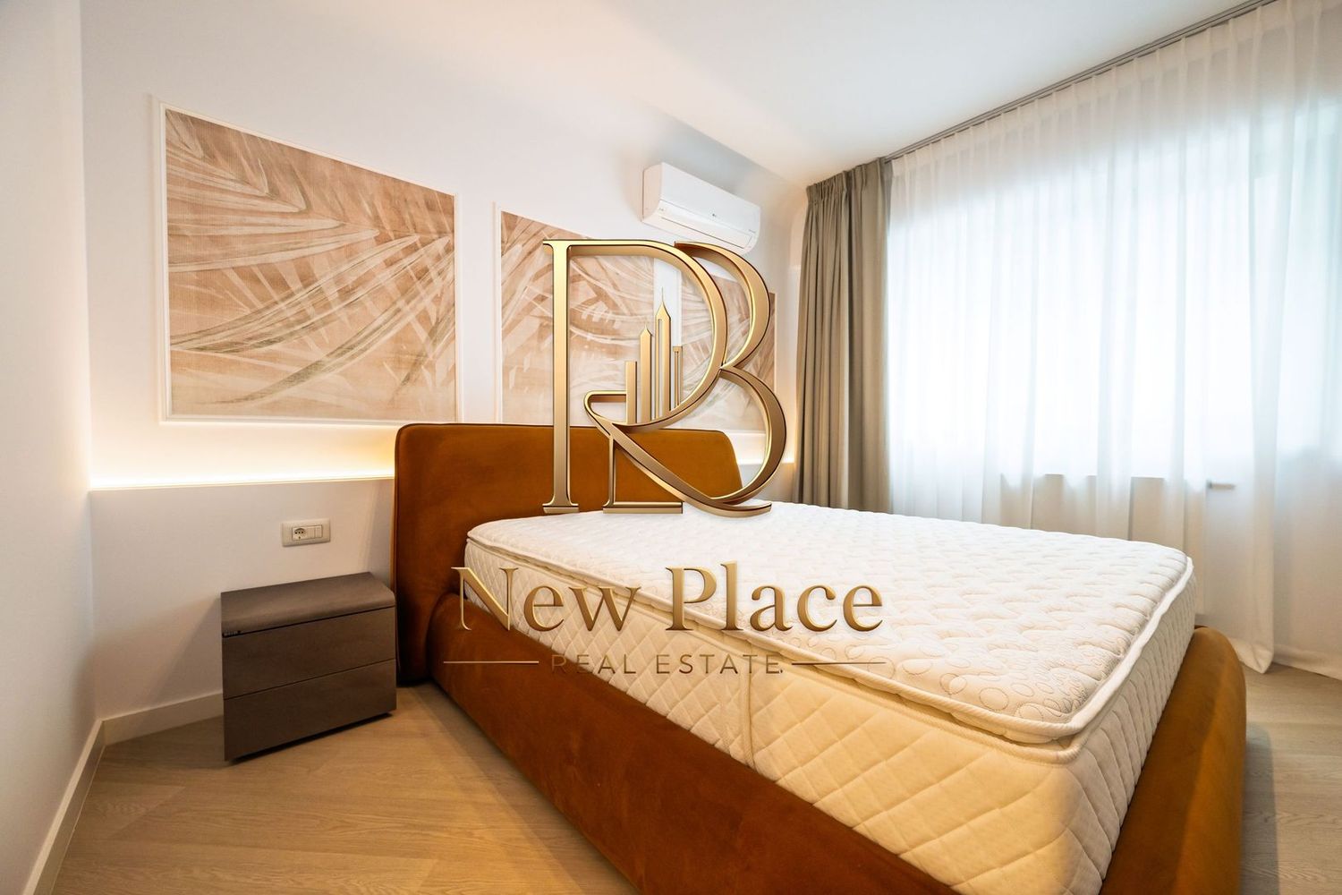 [VIDEO] CORTINA NORTH | 1,150 Eur + TVA | Mobila Rovere | View liber | LUX