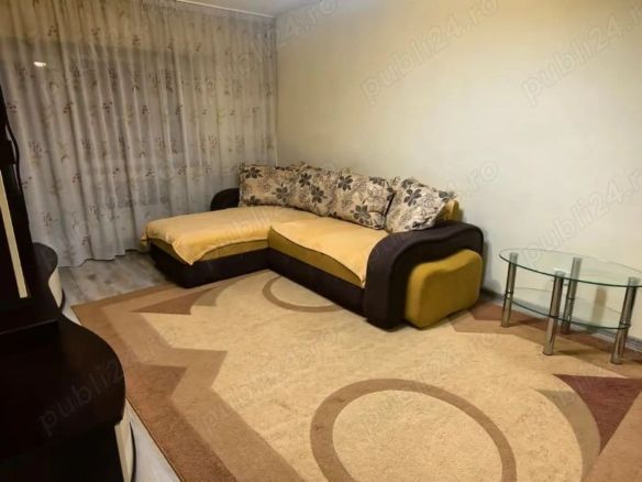 De  inchiriat apartament cu 2 camere zona Gării, Universitate, 380 E