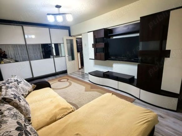 De  inchiriat apartament cu 2 camere zona Gării, Universitate, 380 E