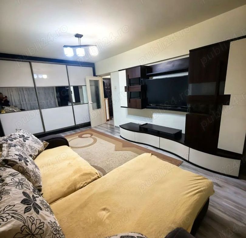 De  inchiriat apartament cu 2 camere zona Gării, Universitate, 380 E