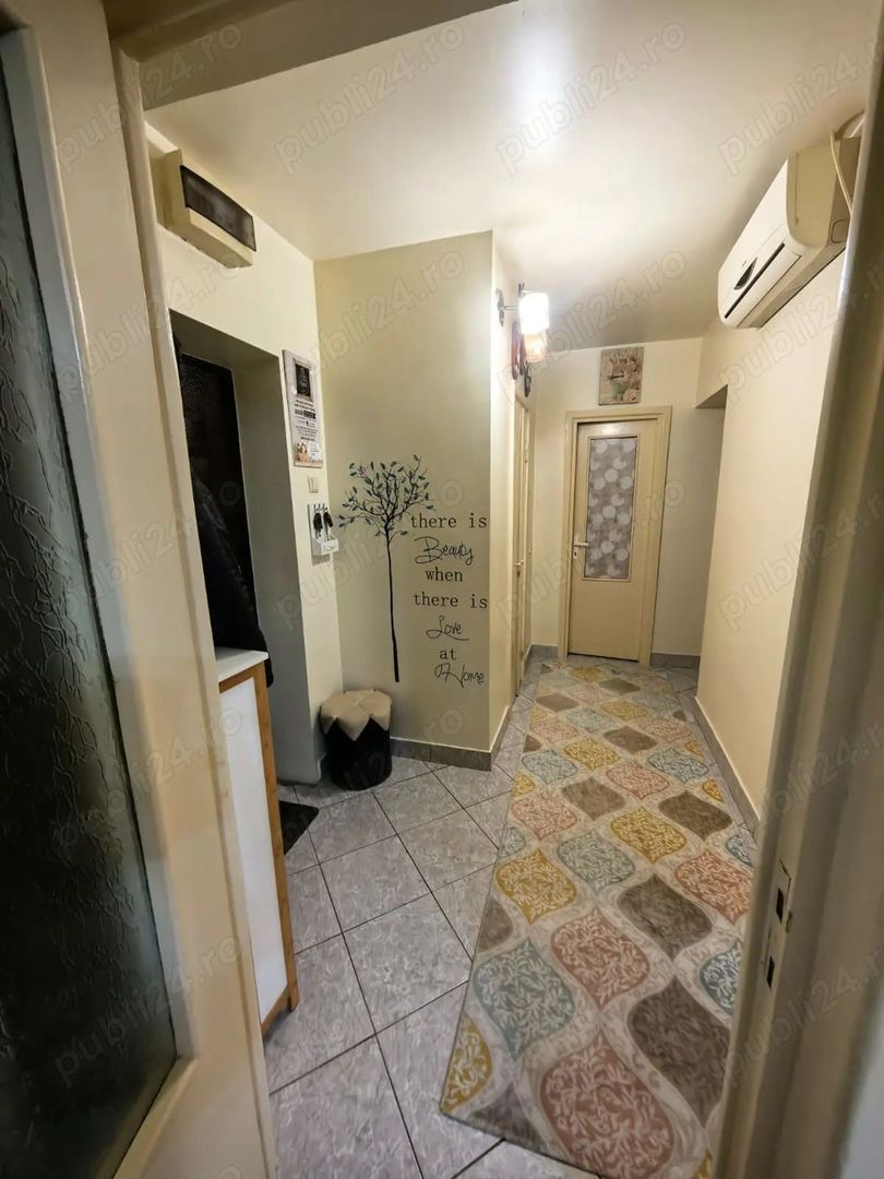 De  inchiriat apartament cu 2 camere zona Gării, Universitate, 380 E