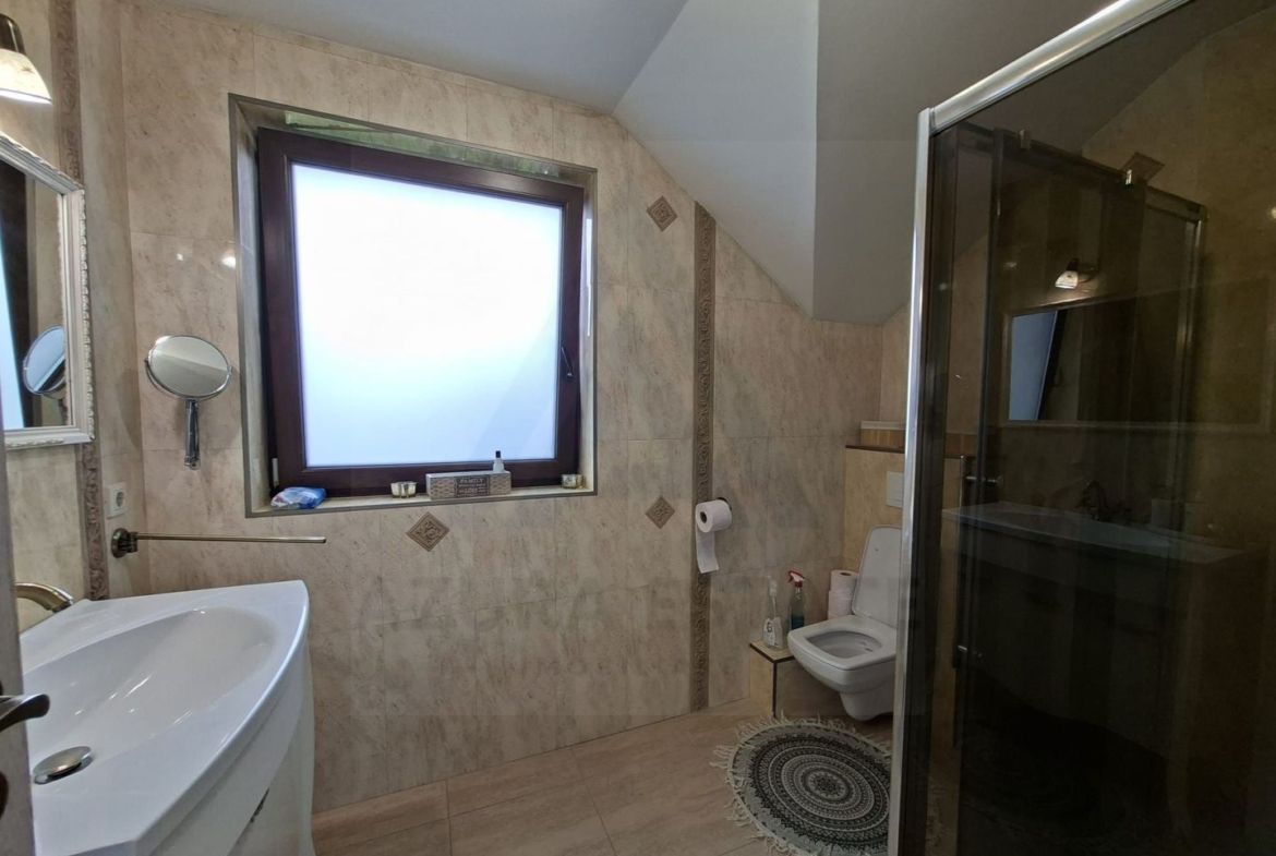 Casa individuala 149 mp utili S+P+M cu pivnita si pod in Selimbar