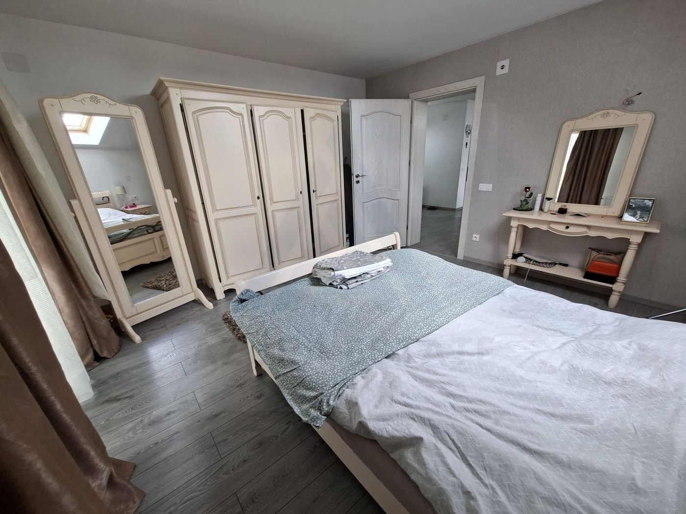 Casa individuala 149 mp utili S+P+M cu pivnita si pod in Selimbar