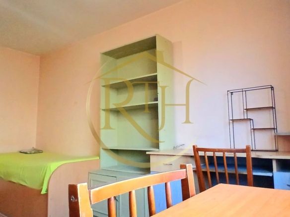 Oferim spre inchiriere garsoniera, situata in Complexul Studentesc