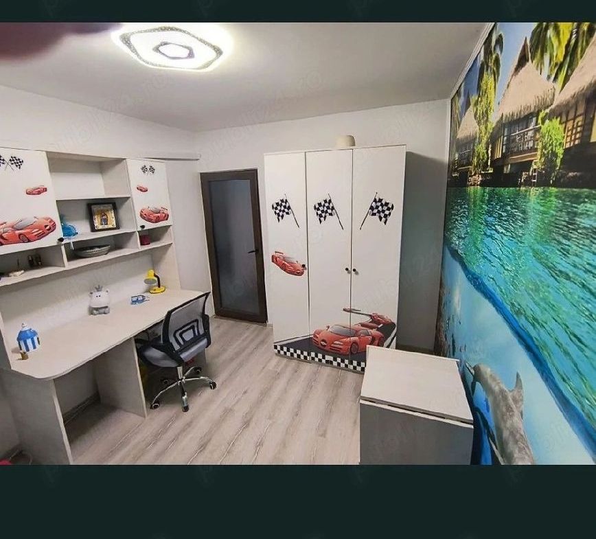 inchiriez apartament 3 camere Micro 16