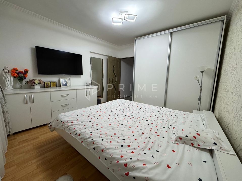 Apartament cu 3 camere, decomandat – Cartier Tudor- Mobilat și utilat