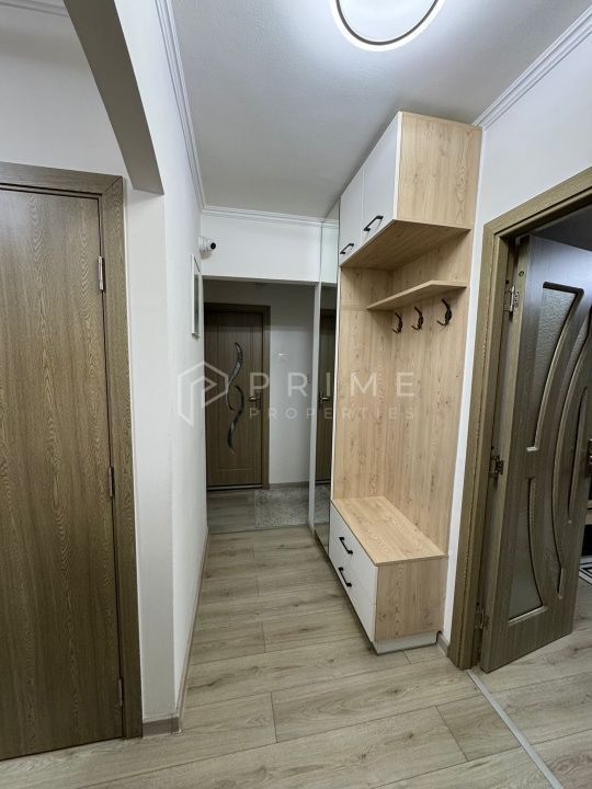 Apartament cu 3 camere, decomandat – Cartier Tudor- Mobilat și utilat