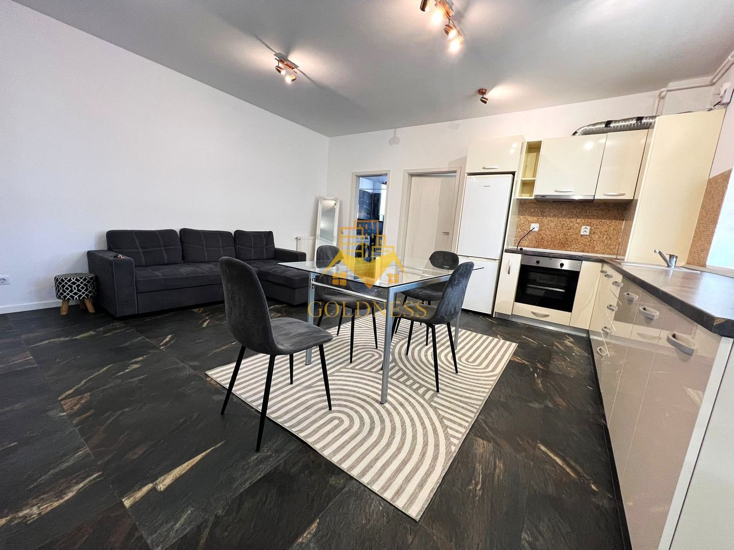 3 camere, 2 Parcari, Pet Friendly, Buna Ziua, Grand Hotel, Trifoiului