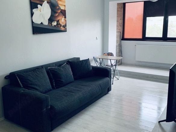 De inchiriat apartament cu o camera Centru, 280 euro