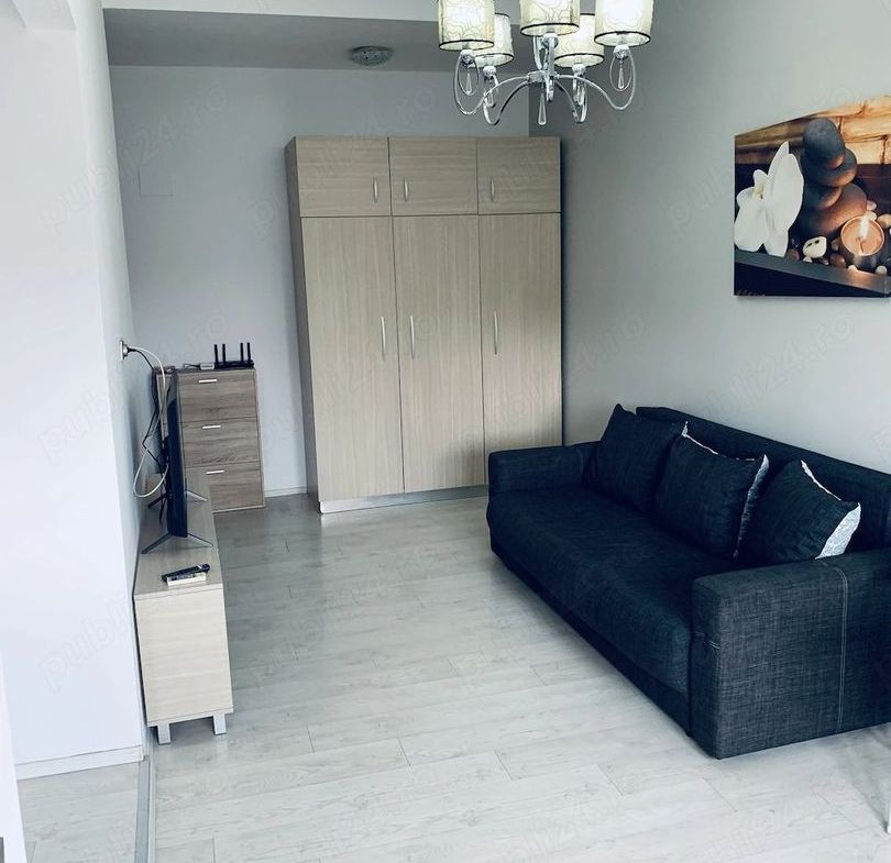 De inchiriat apartament cu o camera Centru, 280 euro