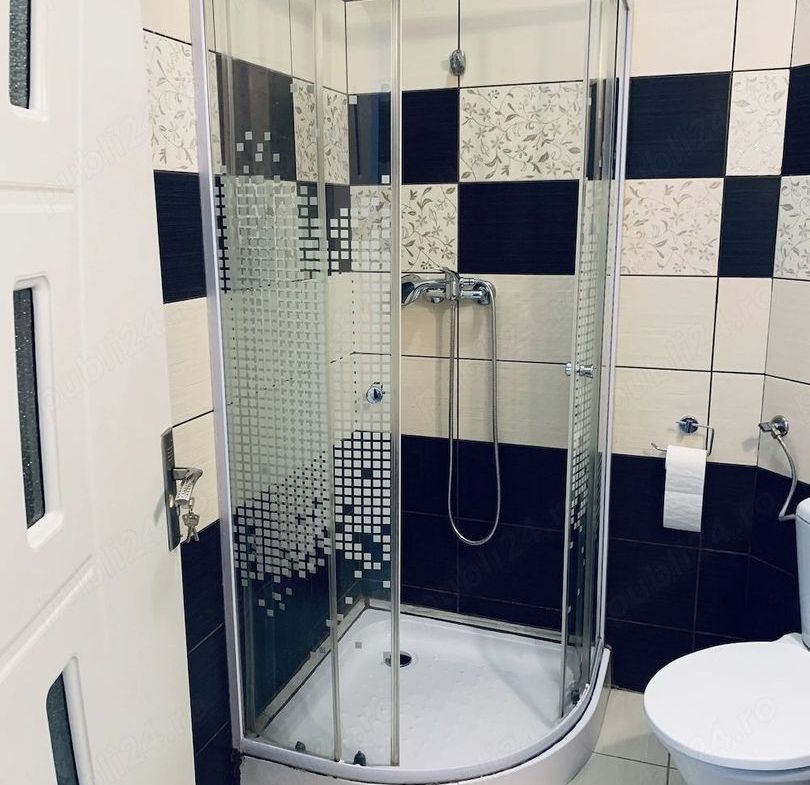 De inchiriat apartament cu o camera Centru, 280 euro