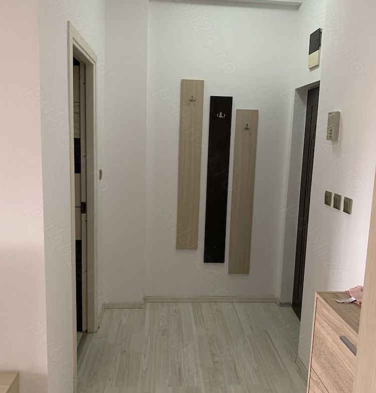De inchiriat apartament cu o camera Centru, 280 euro