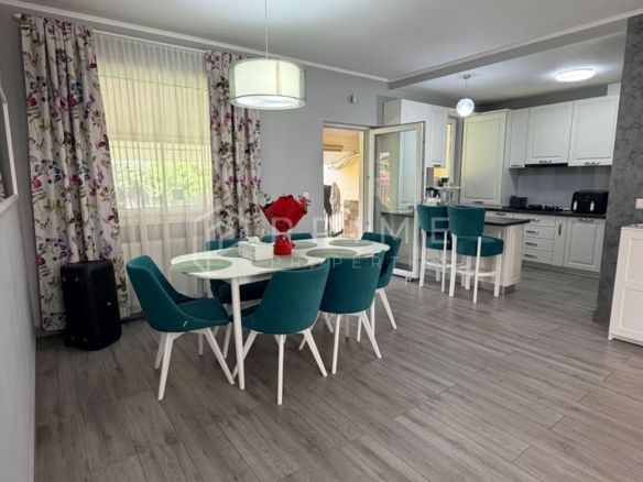 Duplex modern | Complet Mobilat și Utilat I Curte amenajată I Unirii