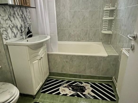 De inchiriat apartament cu 2 camere, etaj 1, zona Neacsu, 400 euro