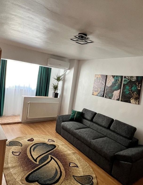 De inchiriat apartament cu 2 camere, etaj 1, zona Neacsu, 400 euro