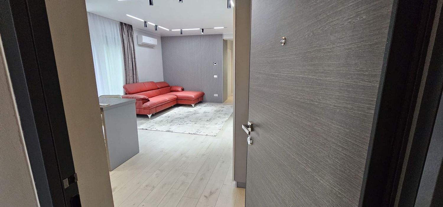 De inchiriat apartament cu 2 camere, Milcov Residence, et. 1, 700 euro