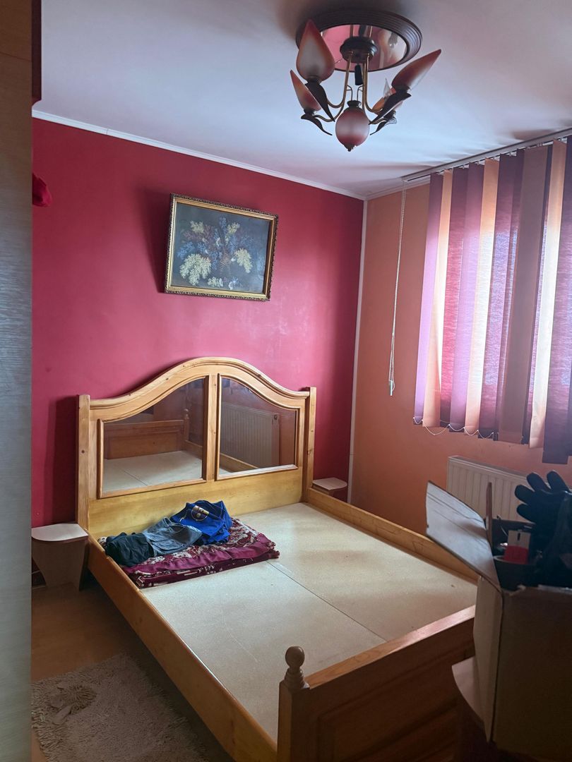 anBn-8709 De vanzare apartament cu 4 camere, Dunarea Mall, 95.000 euro