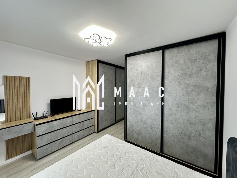 Apartament 3 camere | Etaj 3 | Parcare | Balcon |  Doamna Stanca