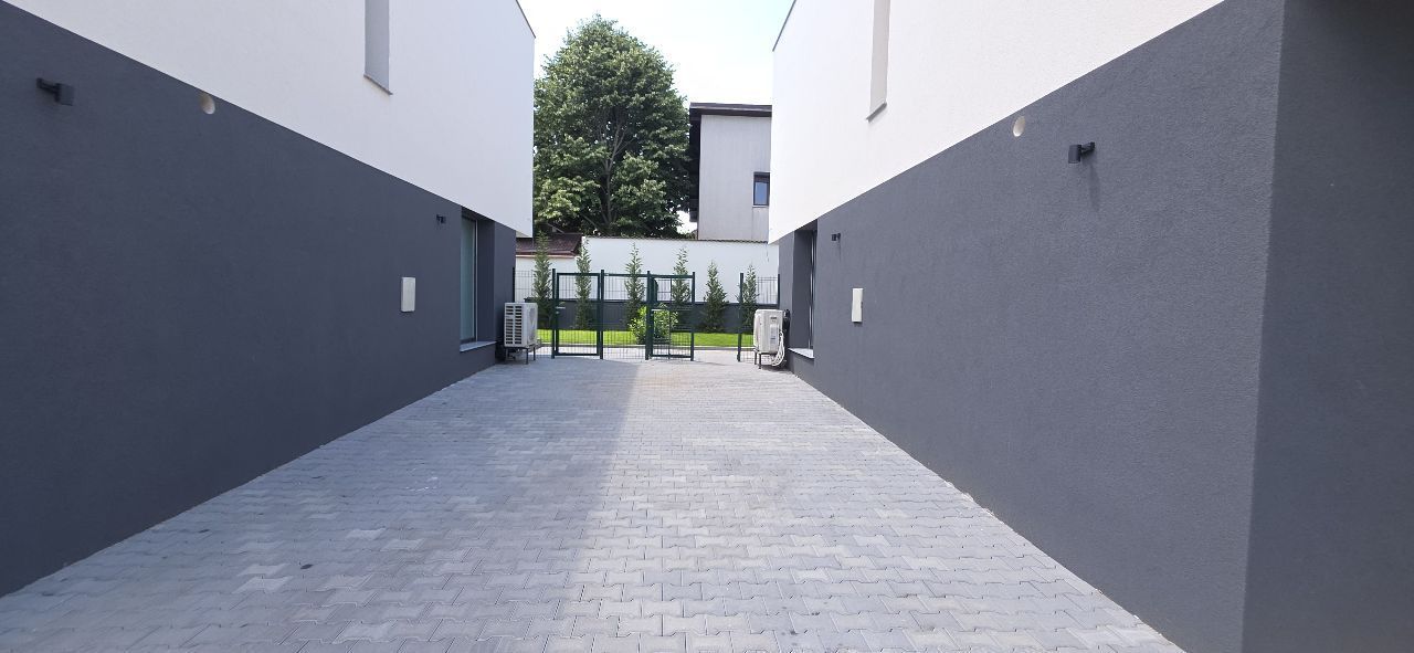 anBn-8799 Giulesti duplex P+1 4 camere de vanzare