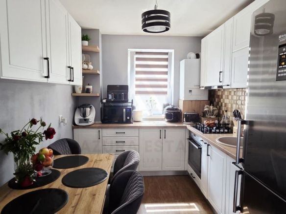 Apartament 3 camere 67 mp utili etaj 2 cu 2 locuri de parcare Turnisor