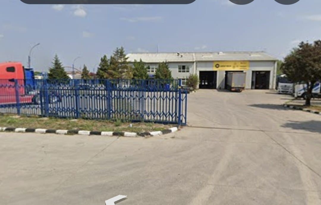 Distribuție /productie 3800 mp -constructie /14.000 mp curte.