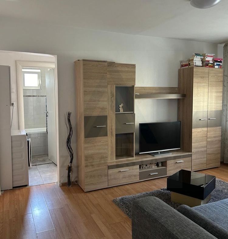 Apartament cu 2 camere 45 mp balcon etaj 2 in zona Rahovei