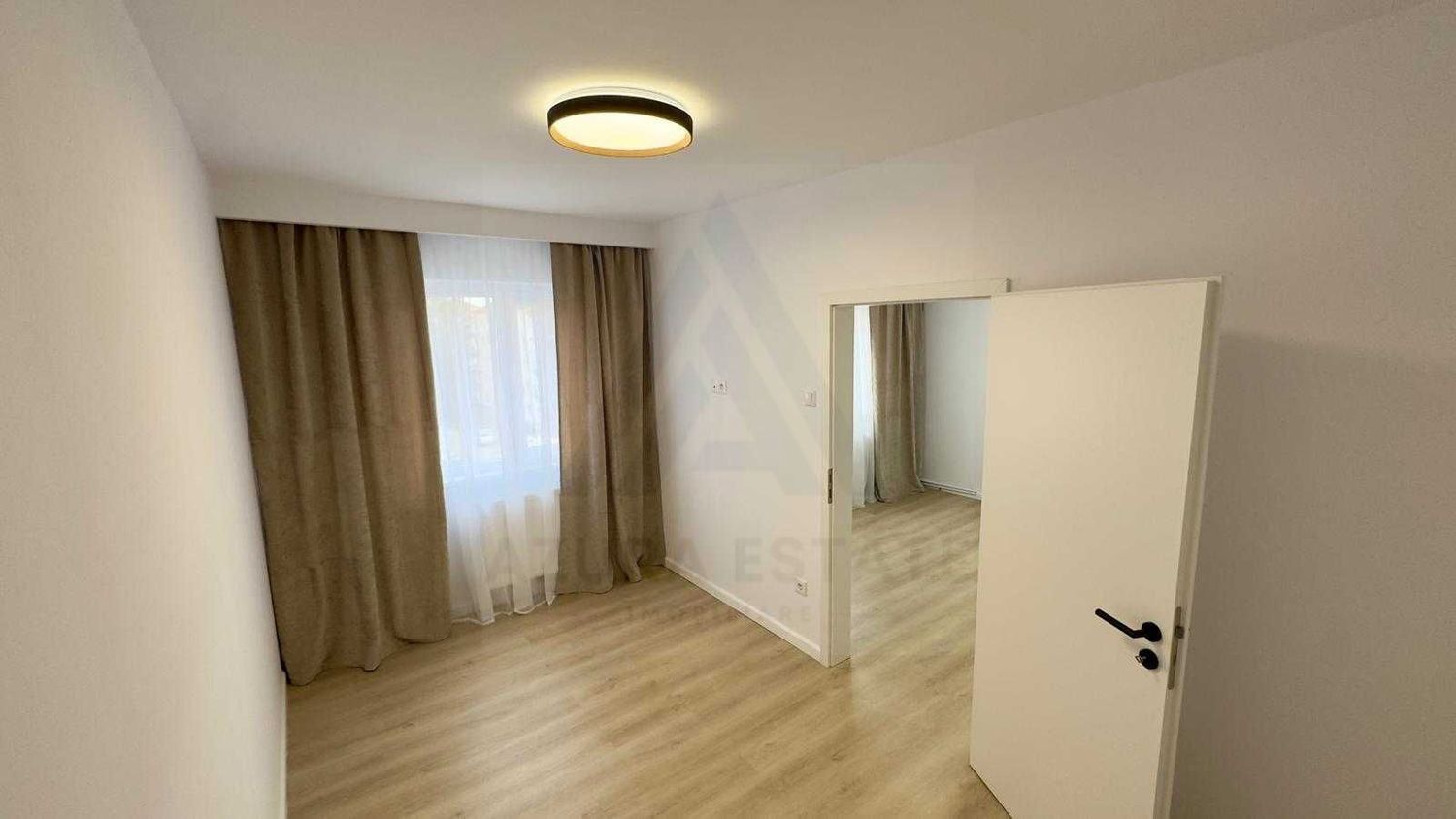 anBn-9380 Apartament cu 2 camere renovat 37 mp etaj 3/5 in zona Hipodrom 1