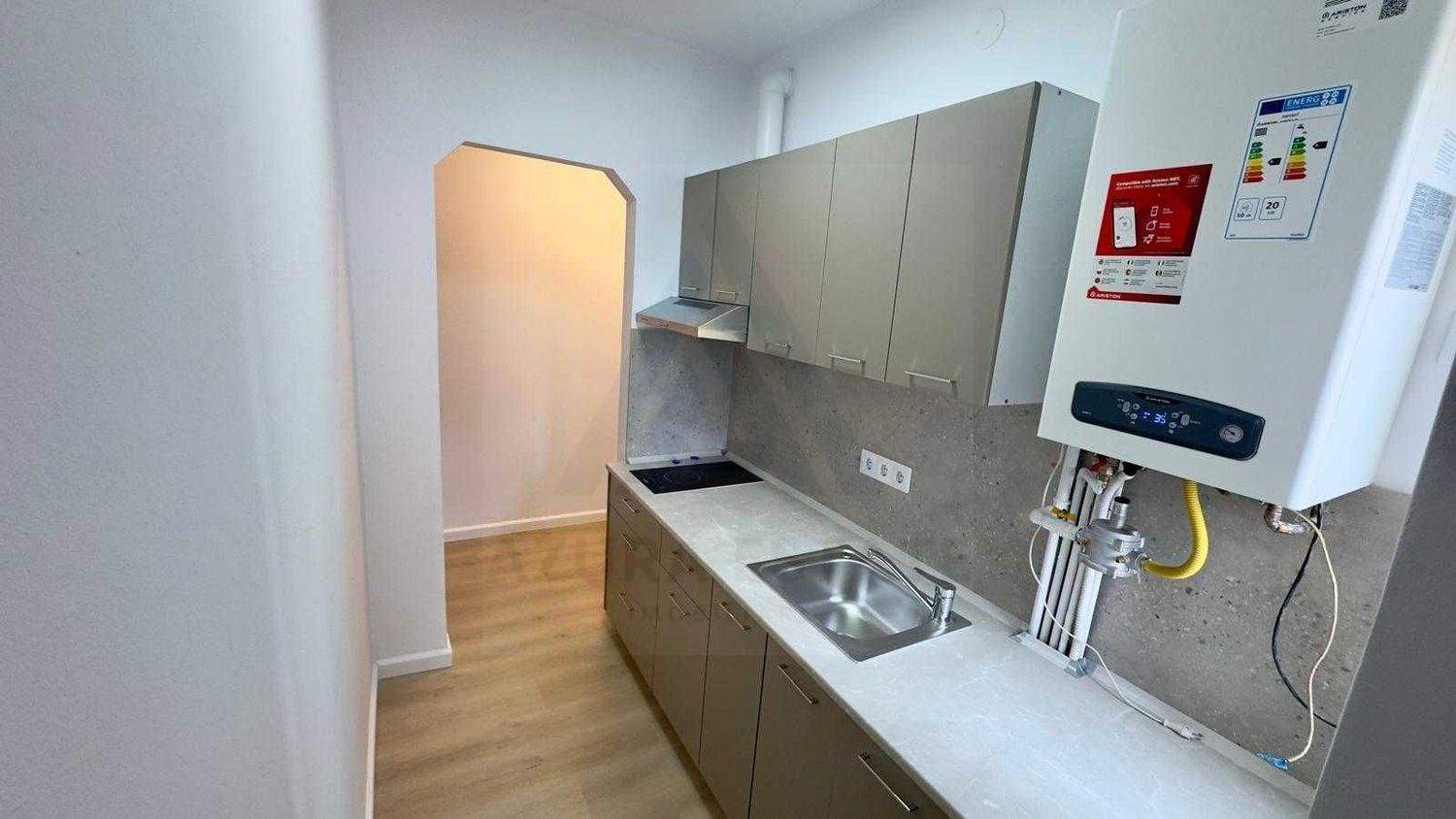anBn-9385 Apartament cu 2 camere renovat 37 mp etaj 3/5 in zona Hipodrom 1
