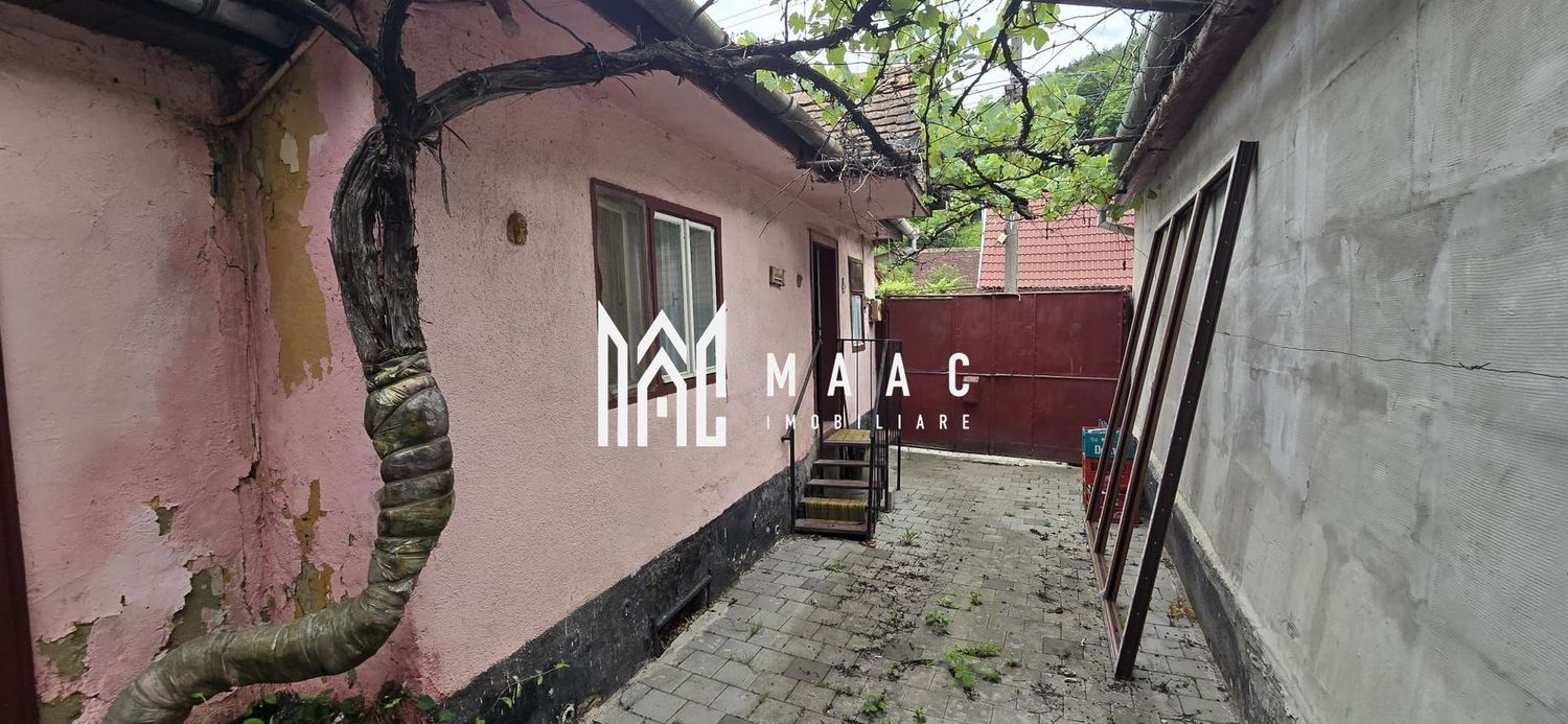 anBn-9414 Casă individuală 3 camere | Strada Principală, Rășinari | 70 mp, 1985