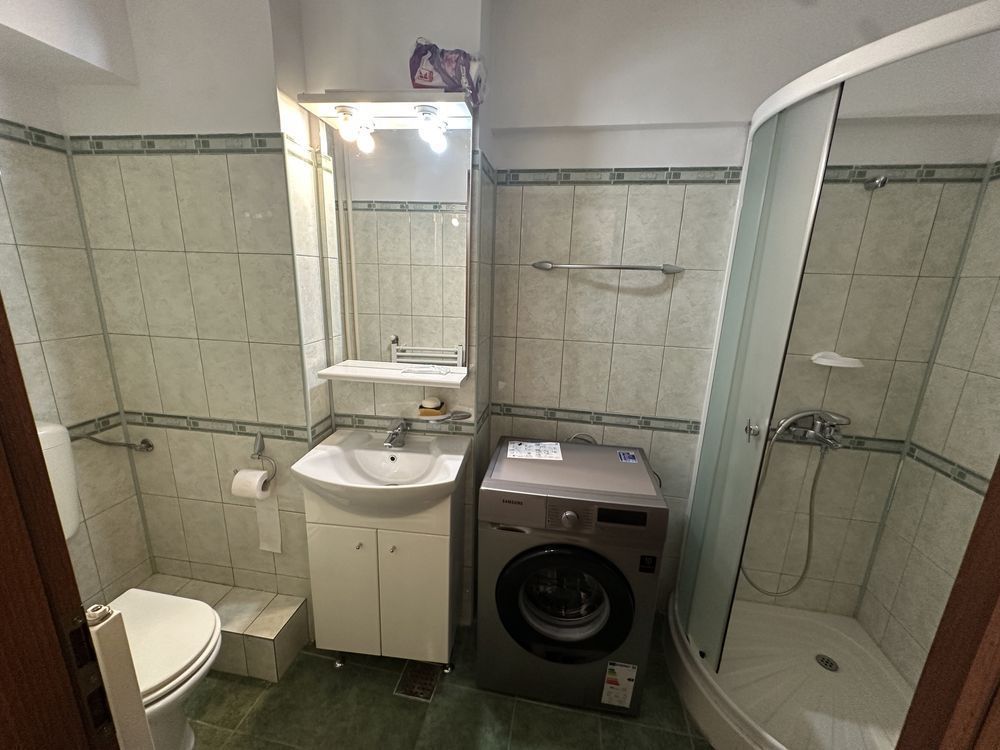 Vand aparatament 3 camere decomandat bdul Unirii, fantani