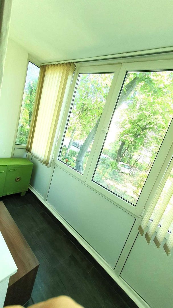 Vand apartament 3 cam, sector 1
