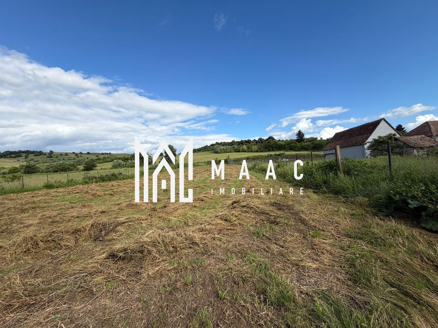 Teren intravilan 1750 mp | Hamba, Sibiu | utilități pe teren