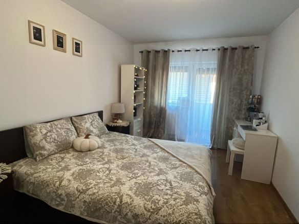 Apartament 76 mp utili 2 bai bucatarie inchisa si pod in Arhitectilor