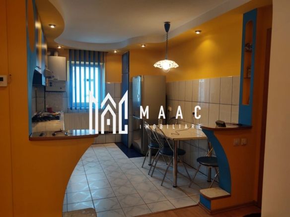Apartament 3 camere I Etajul 3 I Decomandat I Strand