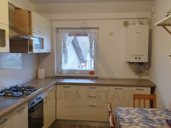 Apartament 76 mp utili 2 bai bucatarie inchisa si pod in Arhitectilor