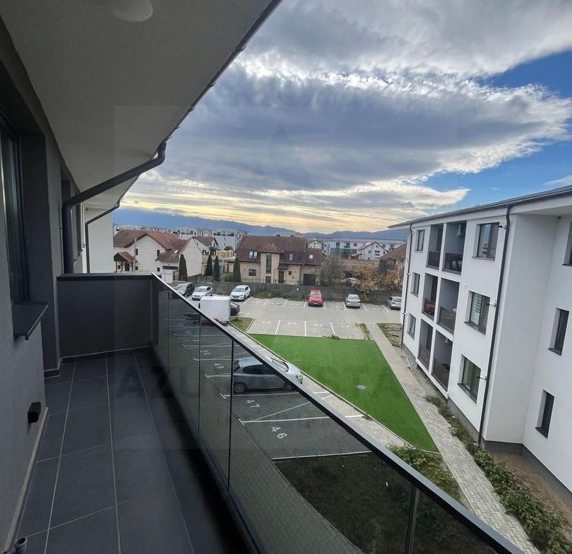 Apartament premium 3 camere 65 mp utili balcon 7 mp parcare Selimbar