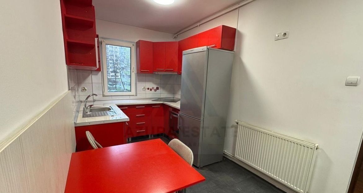Apartament renovat 3 camere 2 dormitoare pivnita in zona Mihai Viteazu