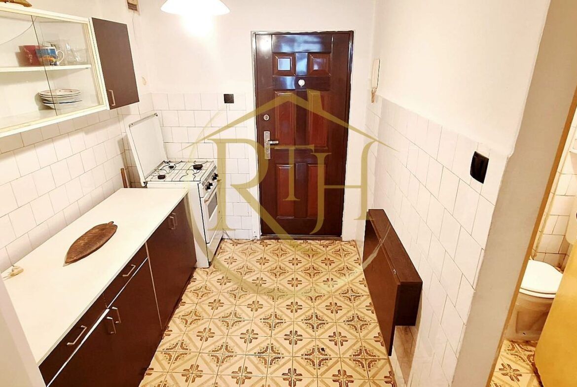 Oferim spre inchiriere, garsoniera situat in zona Complex Studentesc