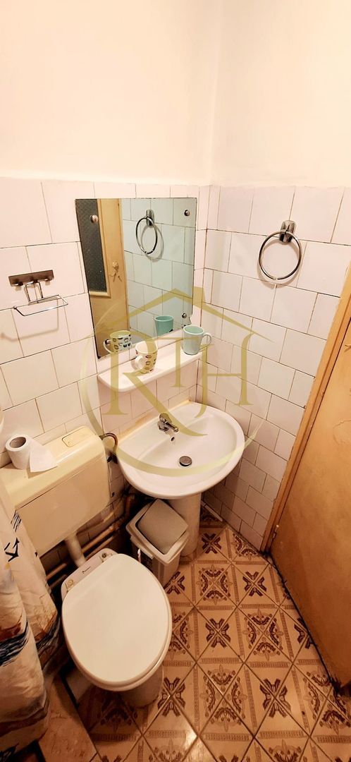 Oferim spre inchiriere, garsoniera situat in zona Complex Studentesc