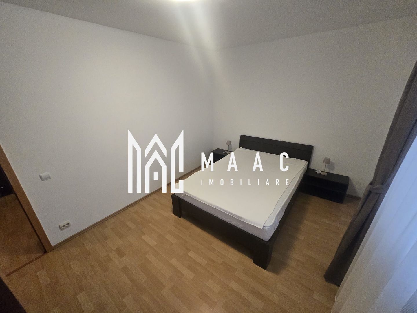 Apartament 2 camere decomandat parter gradina Strand