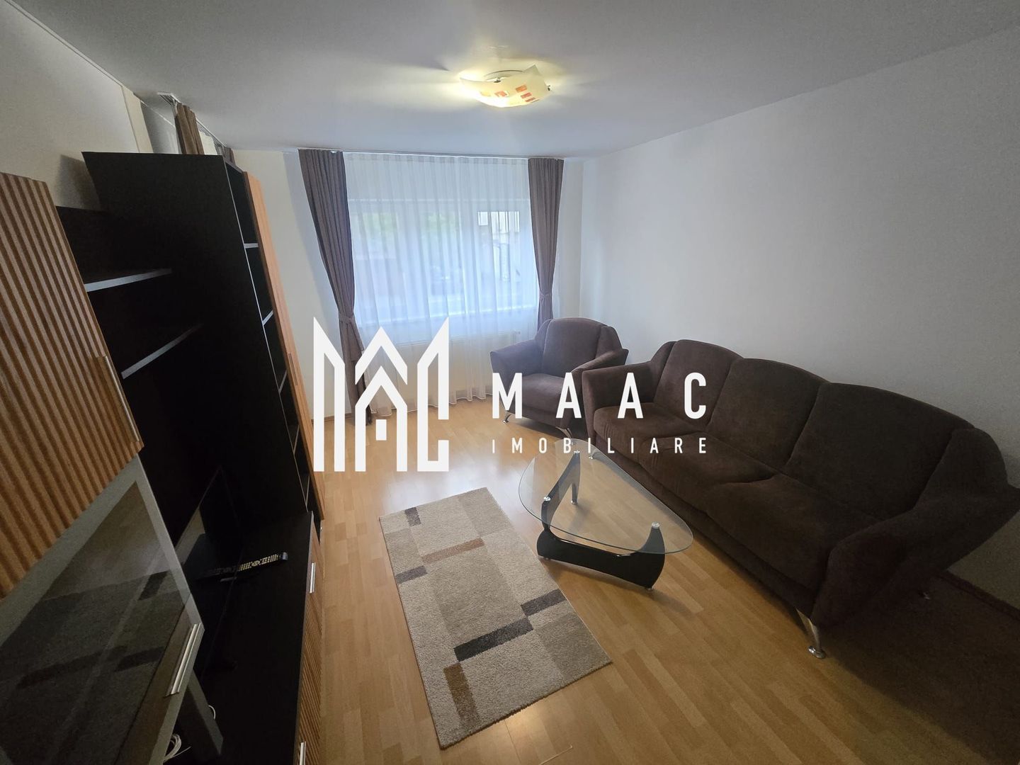 Apartament 2 camere decomandat parter gradina Strand