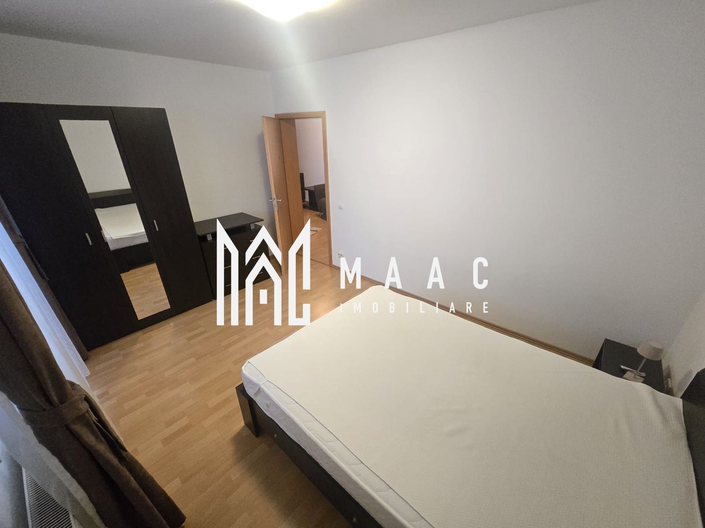 Apartament 2 camere decomandat parter gradina Strand