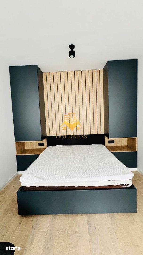 anBn-10235 1 camera studio, Marasti, The Office, Record Park, 21 dec. Lidl